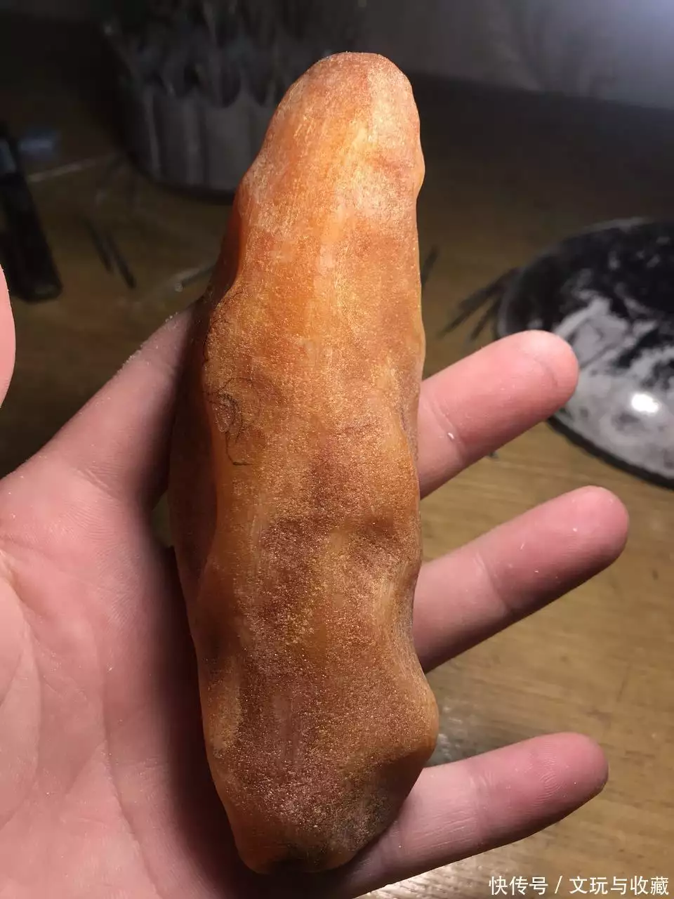 雕刻教程视频_俏色蜜蜡雕刻教程_雕刻牡丹花摆件