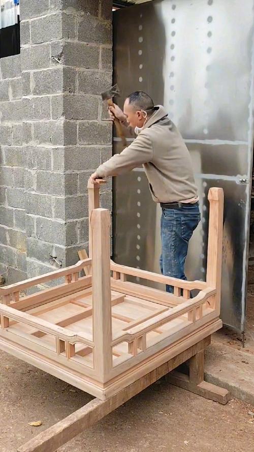 木头改造设计教程_幼儿简单木头手工_手工创意休闲桌制作过程