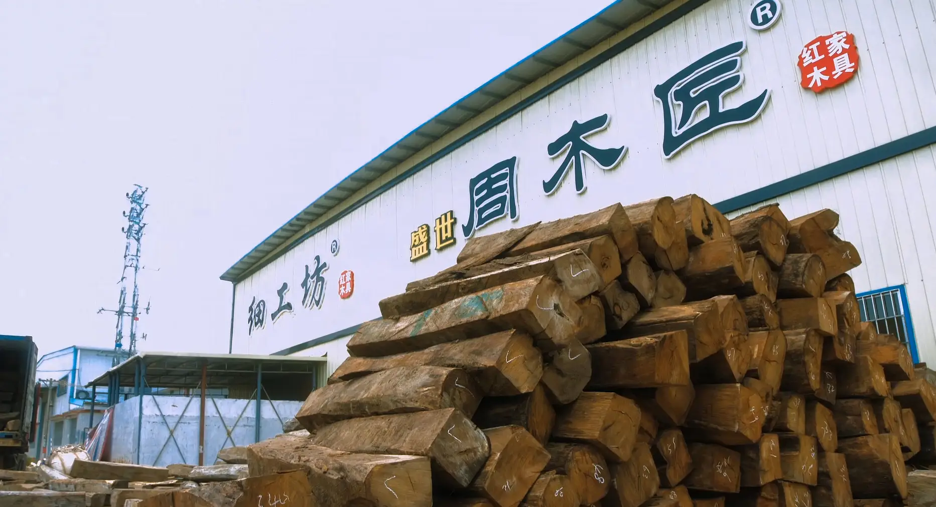 红木中那种最好_红木沙发材质工艺设计_红木沙发选购标准