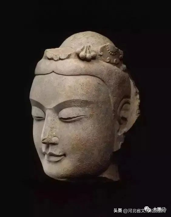 雕刻菩萨图案大全_北齐雕塑艺术_北齐佛像风格特点