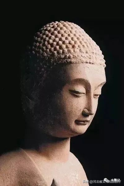 雕刻菩萨图案大全_北齐雕塑艺术_北齐佛像风格特点