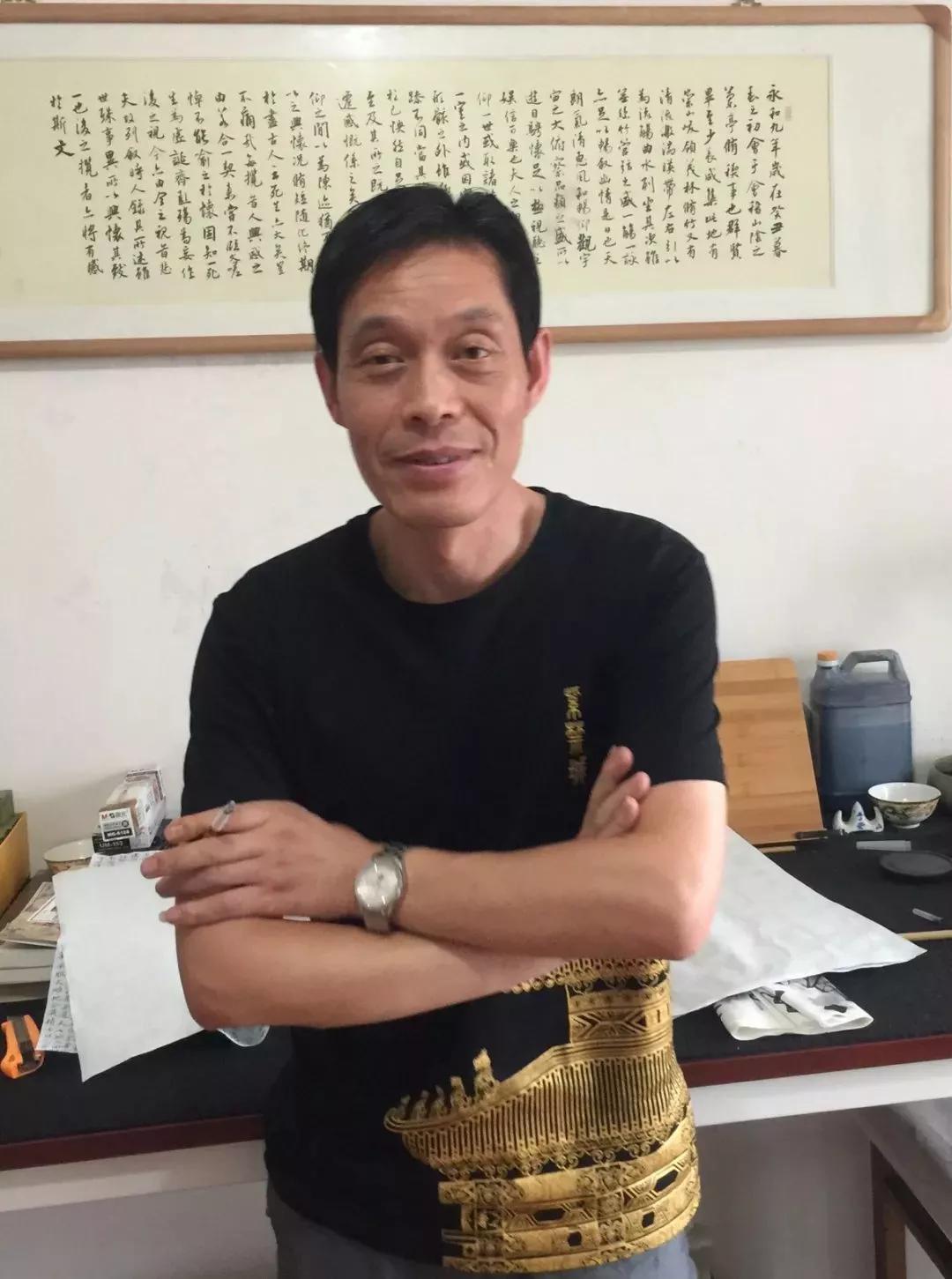 第八届硬笔书法公开赛 花爱军 二金一银_全国硬笔书法大赛一等奖