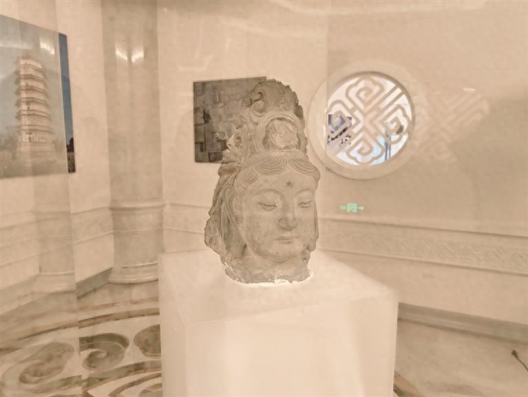 辽砖雕菩萨头像长宽比例_辽砖雕菩萨头像发现地_雕刻菩萨图案大全