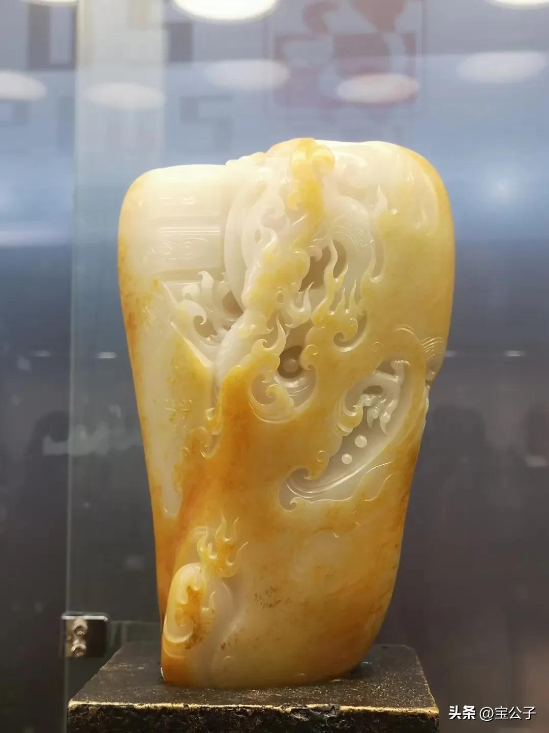 雕刻菩萨图案大全_翡翠观音雕刻艺术_天工奖获奖作品