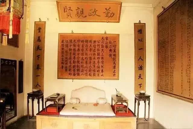 大殿匾额_乾清宫正大光明匾故事_故宫匾额含义