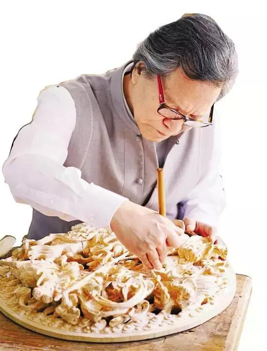陆光正东阳木雕作品_东阳木雕大部分雕什么_东阳木雕传承人陆光正