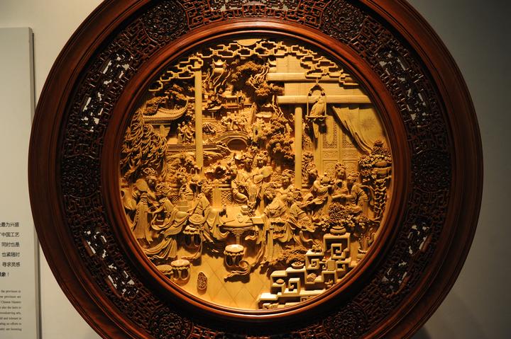 东阳木雕民间雕刻艺术_东阳木雕大部分雕什么_东阳木雕传统文化元素