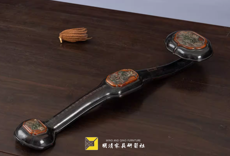 明清家具摆件种类_明清家具摆件材质_木雕摆件一般人不能摆