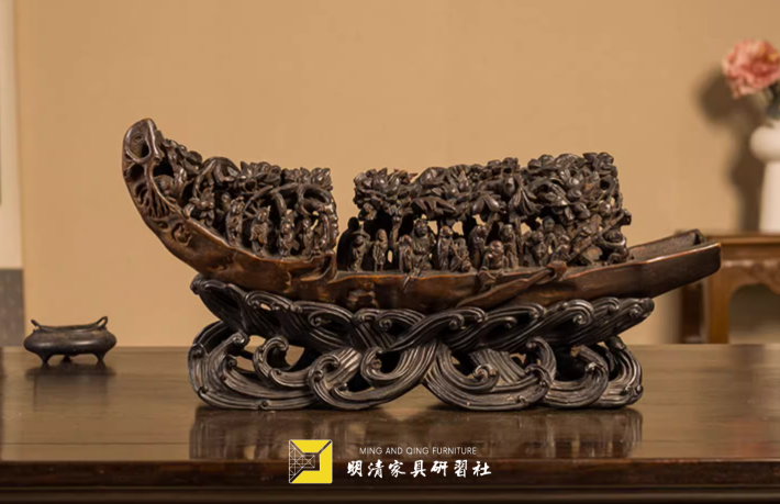 明清家具摆件种类_木雕摆件一般人不能摆_明清家具摆件材质