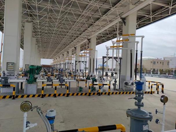 办公屏风_郴州屏风办公桌厂家排名_郴州锂电园区办公家具配套