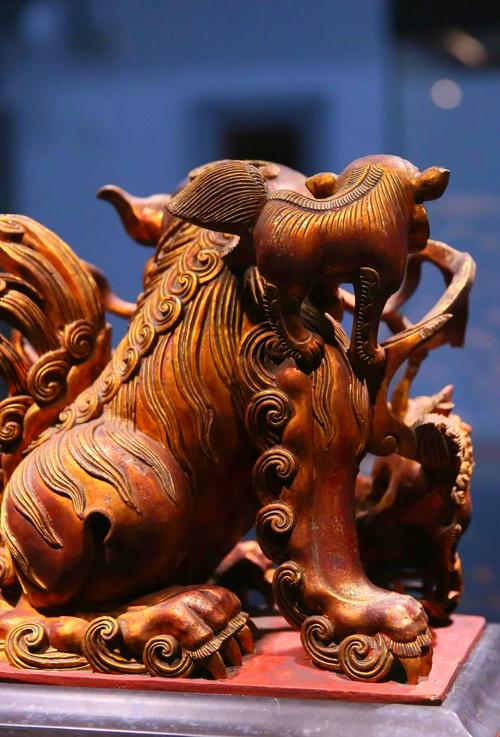 潮州木雕历史发展_潮州金漆木雕技法特点_木雕工艺品制作流程