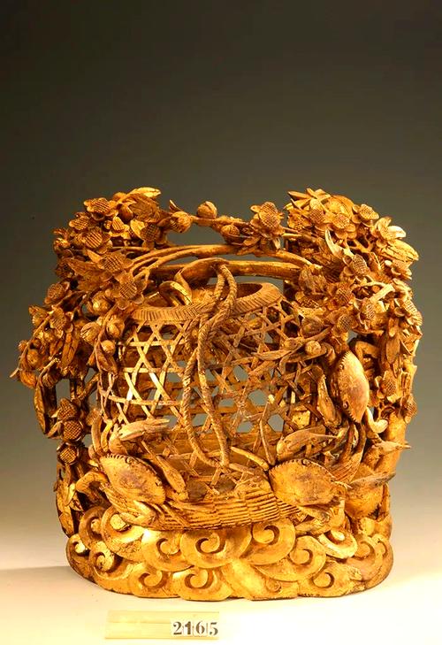 潮州木雕历史发展_木雕工艺品制作流程_潮州金漆木雕技法特点