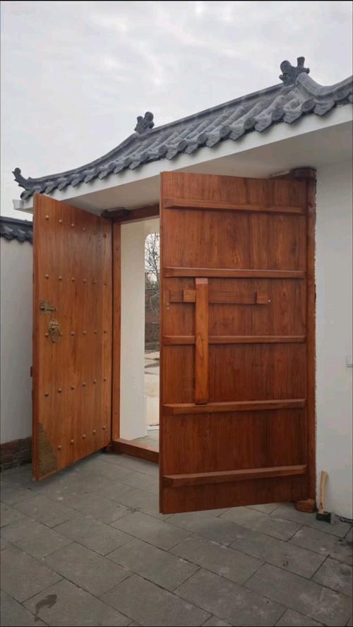 住宅大门牌匾图片_仿古大门定制_立标木艺厂家