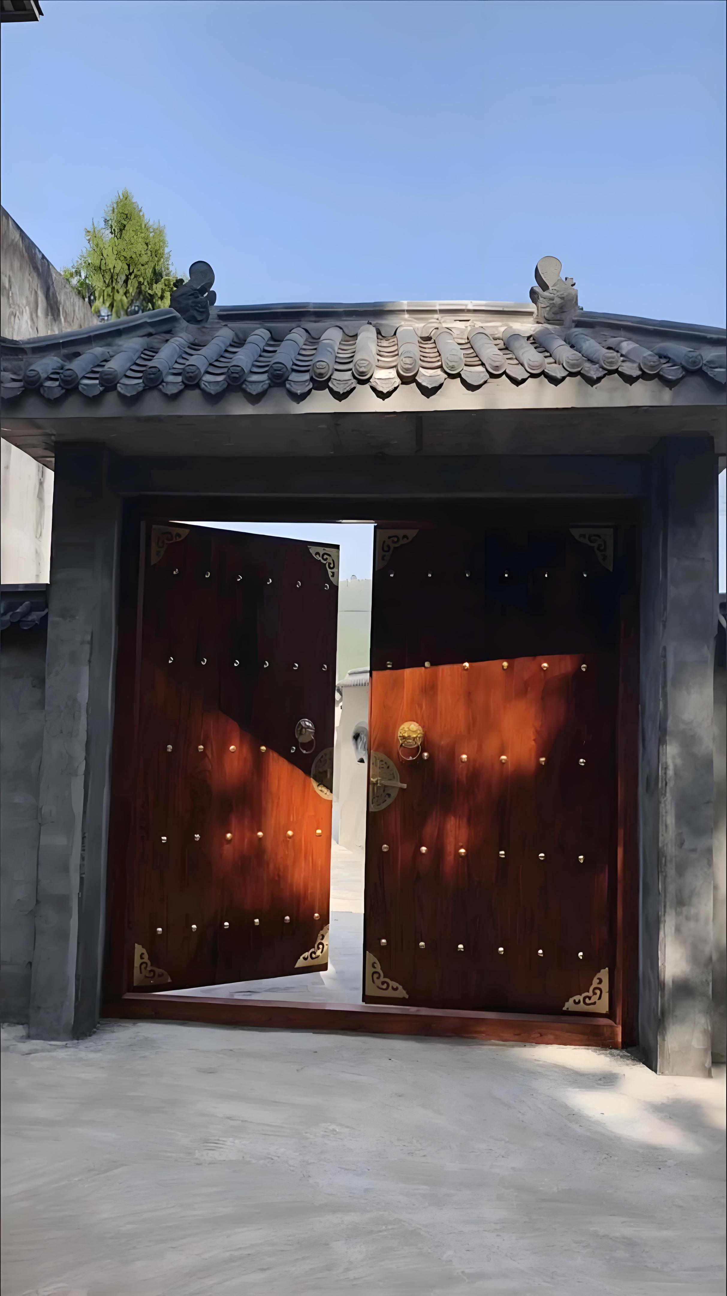 住宅大门牌匾图片_仿古大门定制_立标木艺厂家