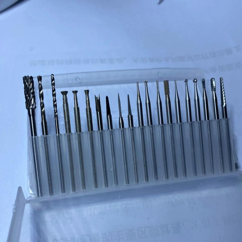 带有喷淋冷却液机构的雕刻机专利_济南快雕数控设备有限公司专利_雕刻机刀头图片大全