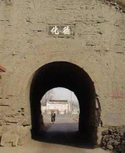 太原古县城四门匾额解读_古代城门上的匾额_太原古县城城门匾额历史文化