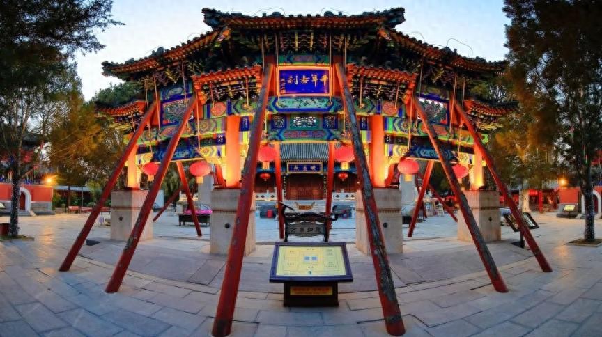 云居寺牌楼建筑特色_木雕牌匾图片大全_云居寺牌楼历史沿革