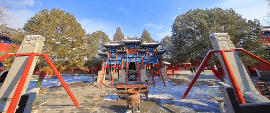 云居寺牌楼建筑特色_木雕牌匾图片大全_云居寺牌楼历史沿革