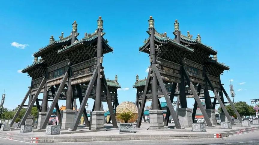 云居寺牌楼历史沿革_云居寺牌楼建筑特色_木雕牌匾图片大全