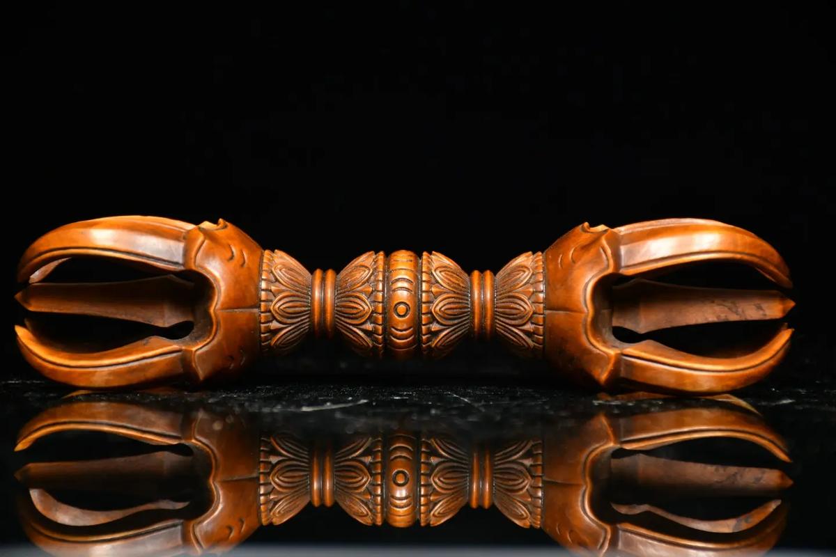 木雕工艺制作方法_常见木雕材质种类_用木头雕刻东西