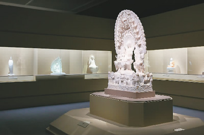 河北曲阳石雕艺术展_曲阳汉白玉雕刻工艺_石雕的特点和文化价值