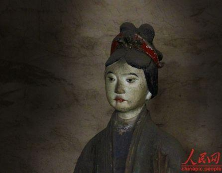 晋祠圣母殿宋代侍女像_晋祠侍女雕塑艺术_晋祠御笔匾额