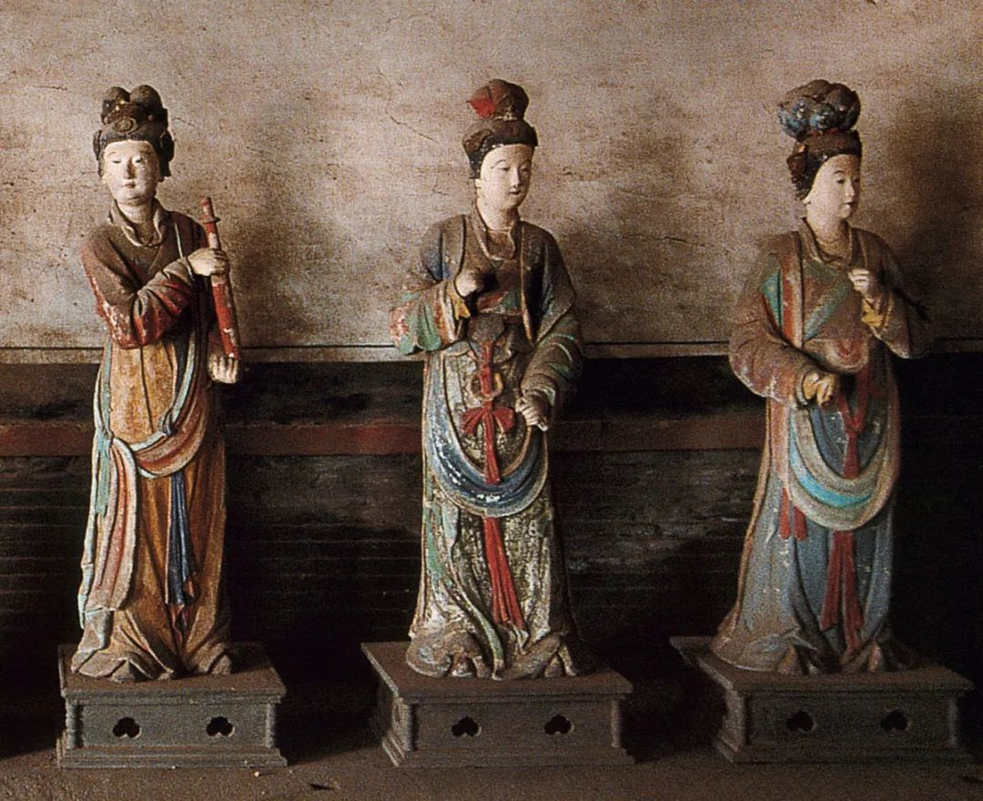 晋祠侍女雕塑艺术_晋祠御笔匾额_晋祠圣母殿宋代侍女像