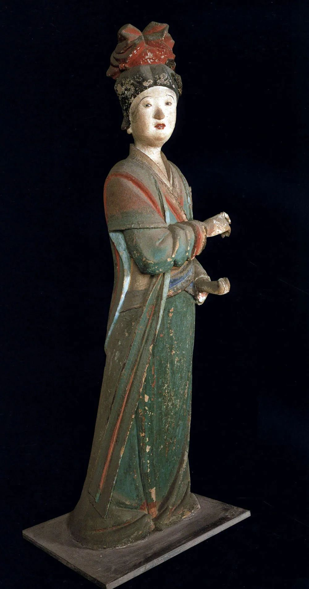 晋祠圣母殿宋代侍女像_晋祠御笔匾额_晋祠侍女雕塑艺术